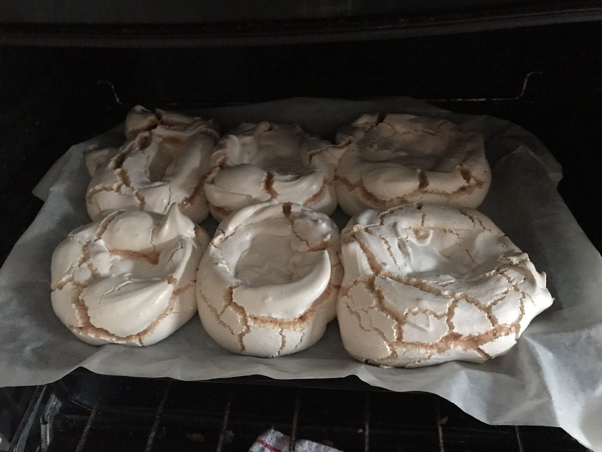 Victoria Smith tweet media