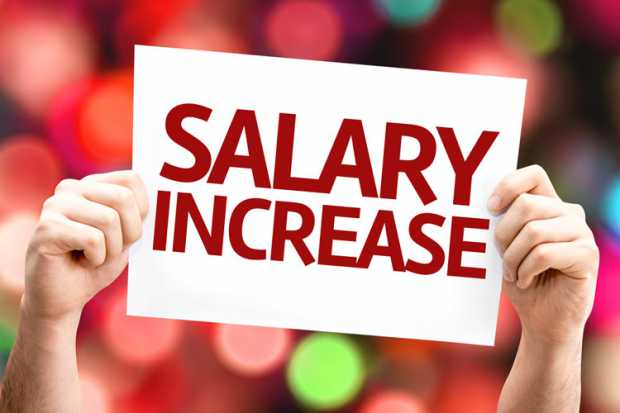 CompHRGroup's tweet image. CHRG's projections for 2018 salary increases: goo.gl/0N9574 #Compensation #HR