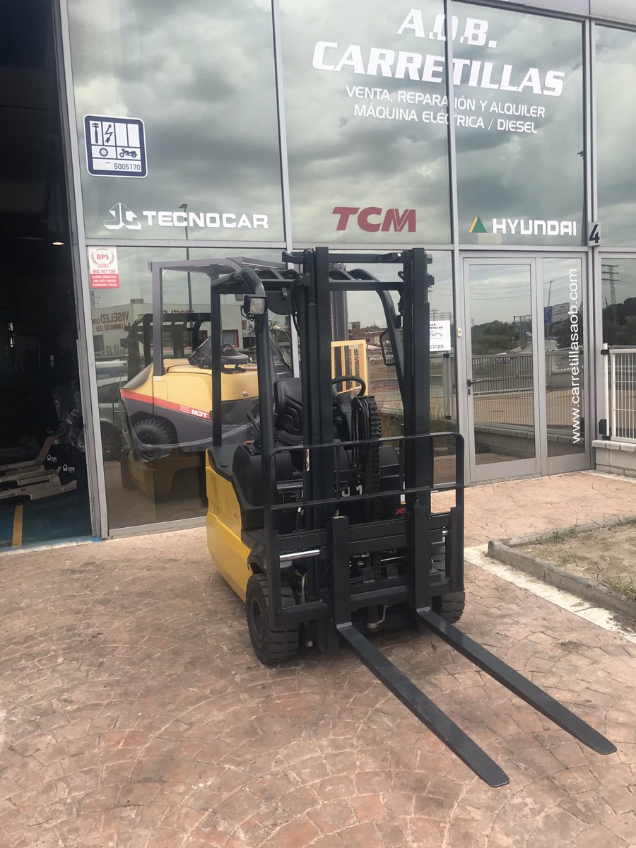 CarretillasAOB's tweet photo. #Carretilla #OM #Pimespo #Fiat disponible. Año 2012. #Triplex para #contenedor 😱Chollazo 💰#forklift #montacargas #carrelli #empilhadeira https://t.co/pKOyAxRjh6