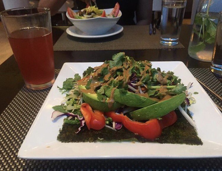 Living foods and kombucha on tap at #aulac #dtla. 🍴🍴 RG @consciousearthgirl