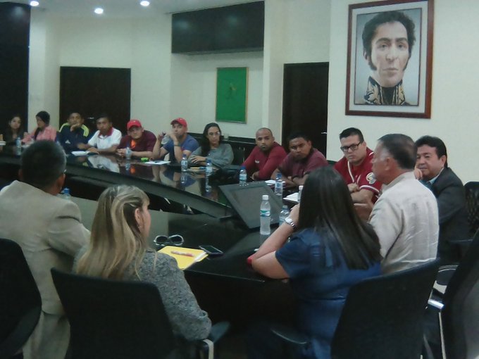 View image on Twitter