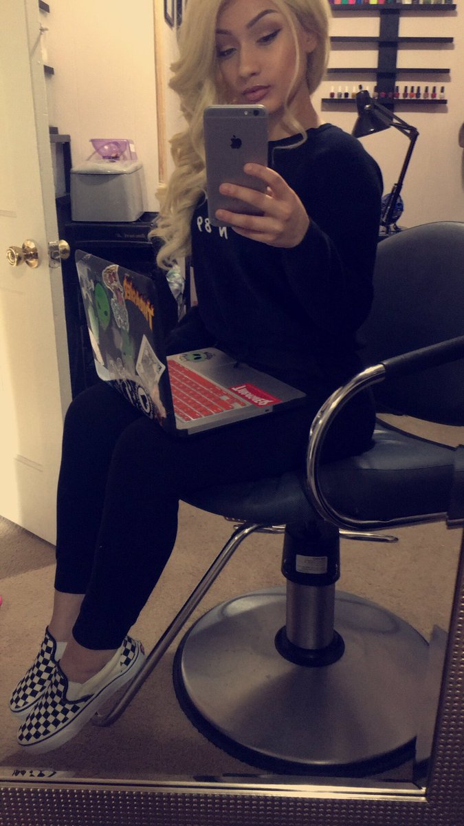 realjocelyng's tweet photo. 🖤 https://t.co/CcbZEc4v6U