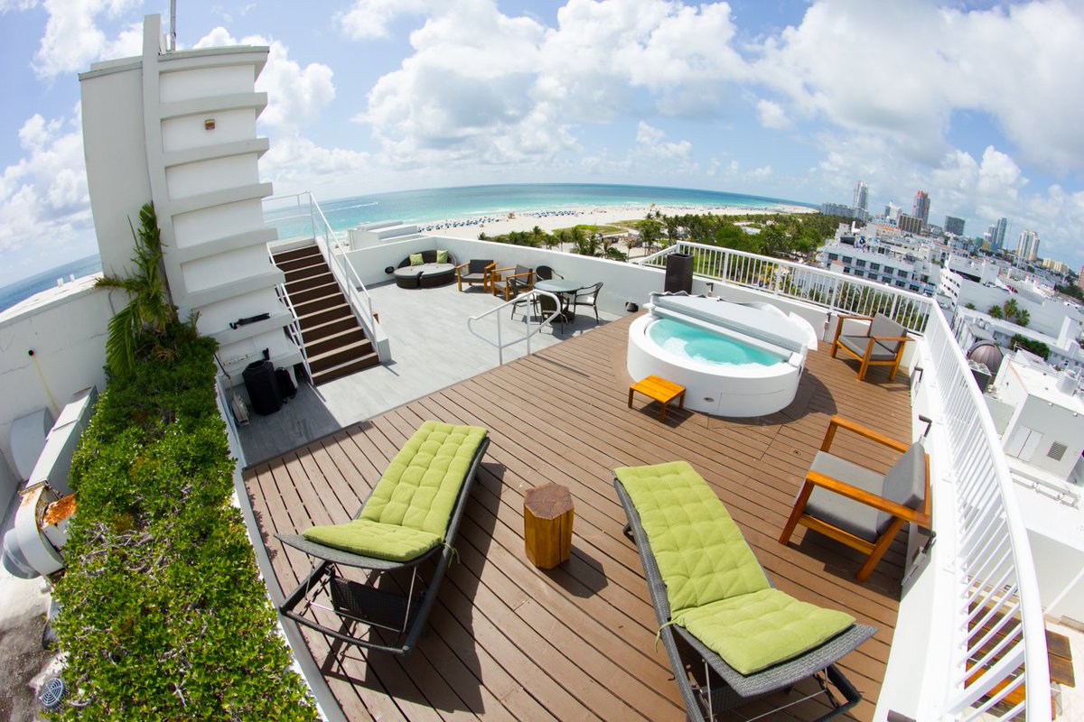 HotelVictorSoBe's tweet photo. #HotelVictor’s Victoria Penthouse offers the best view of #SouthBeach! Book today for the ultimate vacation experience! #MiamiBeach #Penth … https://t.co/Exc6gU9iul