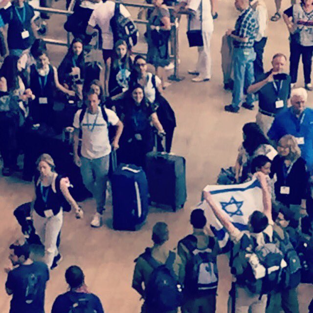 They're here! Our biggest season ever has now started! #israelfreespirit #birthright