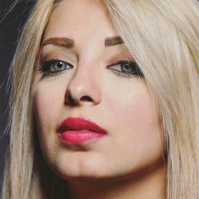 efhj5f's tweet photo. مي حلمي #العشق❤️ https://t.co/C2BKHvYkv4