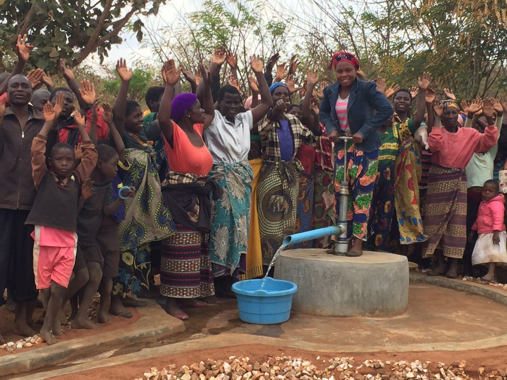 TheTableSetters's tweet image. Ubuntu, by Dan Selock of #theTableSetters thetablesetters.org/2017/05/09/ubu…