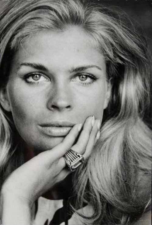 Happy Birthday Candice Bergen

©Peter Basch 