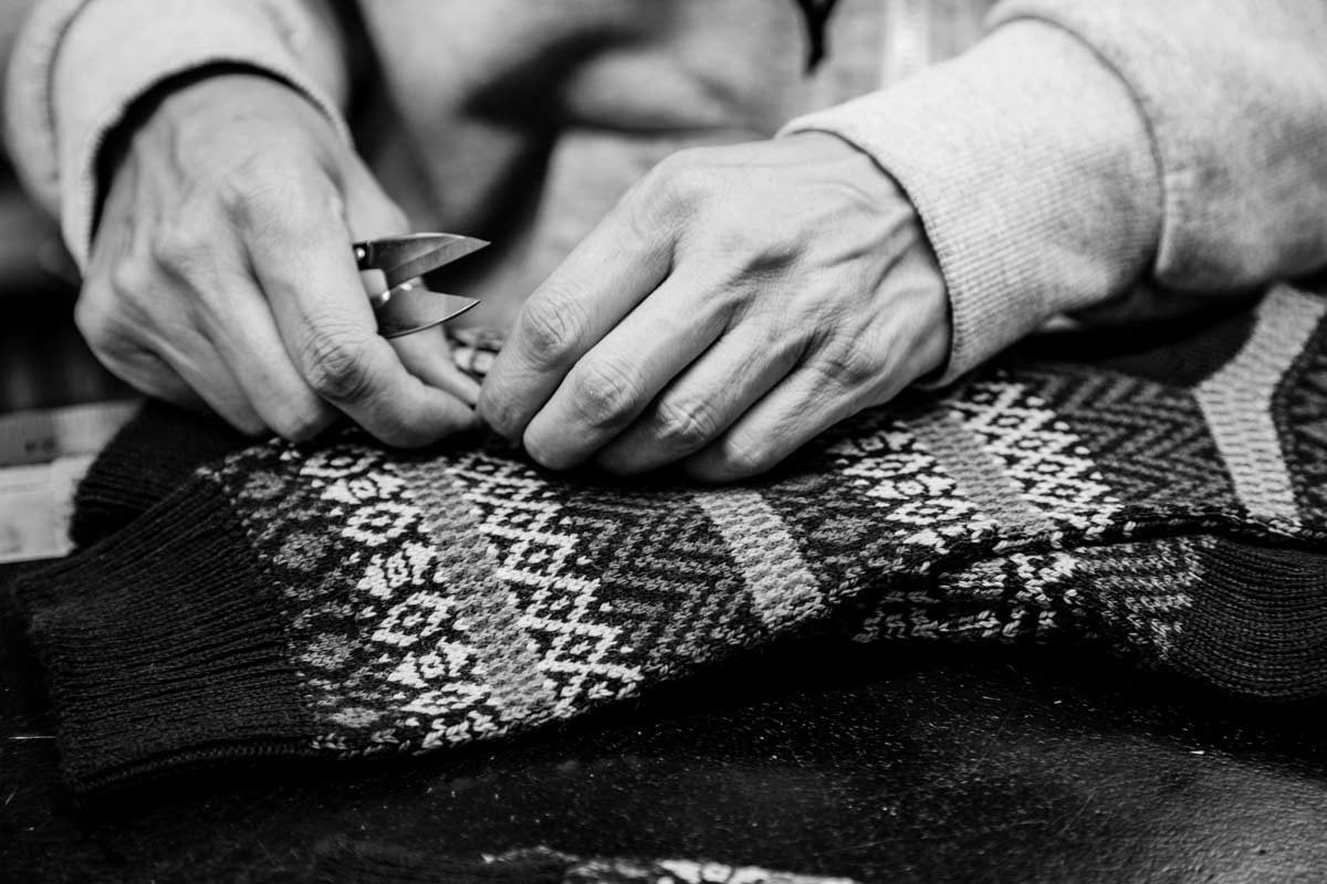 TheRakeMagazine's tweet image. How hard can it be to make a sock? @Pantherella's luxurious process is anything but simple: bit.ly/2q13WVW