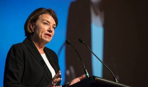 Anna Bligh telling us we are going to get screwed again, now by the big banks. Cry me a river Anna #bankfail #annafail