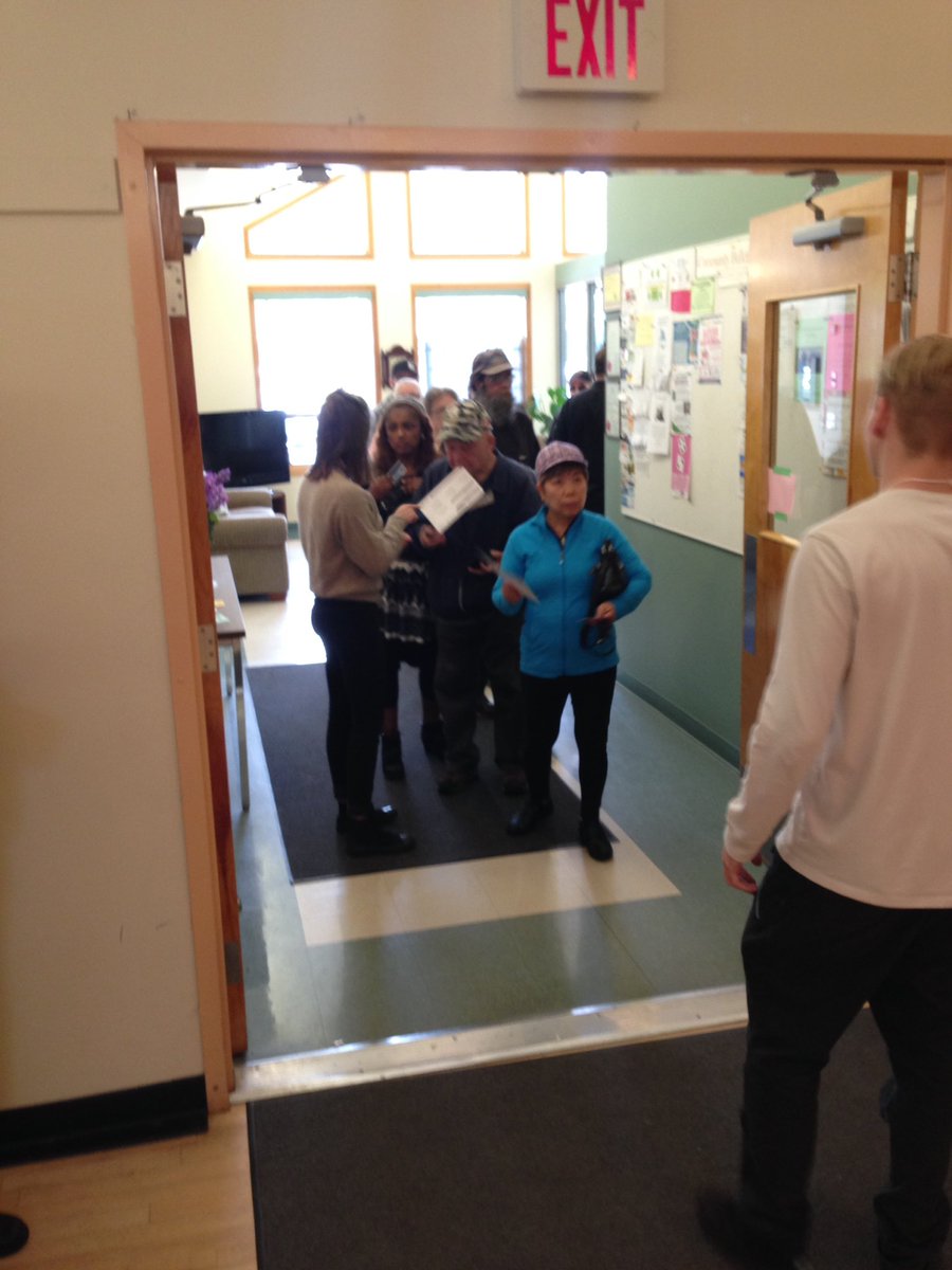 Shelby_Thom's tweet photo. Line ups to vote at the seniors centre in #Penticton @bcndp fighting hard to unseat Liberal incumbent @DanAshtonBC #bcelxn17 #bcvotes https://t.co/ZL5Yri6Jb0