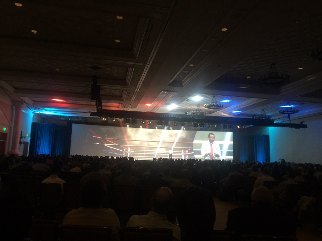 KeystoneLogic's tweet photo. Incredible experience @SugarRayLeonard ... grit, determination, self-belief and hard work ..@KeystoneLogic @Zensar https://t.co/hhwghP6POj