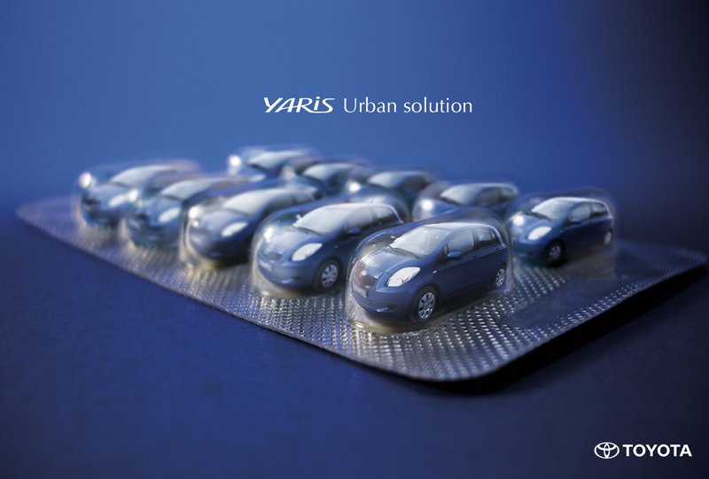 marketing_birds's tweet photo. Definitely an interesting ad by Toyota: "Urban Solution". https://t.co/WMrPmyPqq5