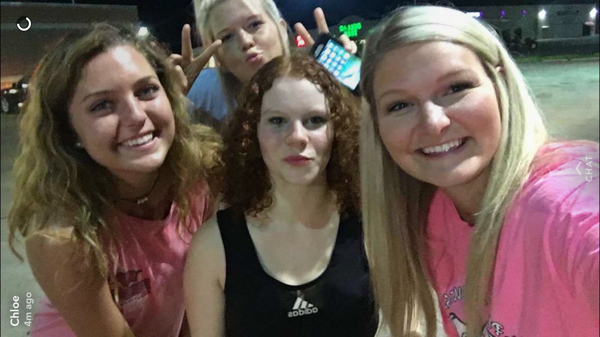 AnnaClaire97's tweet image. Drove to Hope to see Moonsoon Country Girl dance in the Waffle House parking lot and that's probably going to be the highlight of my summer