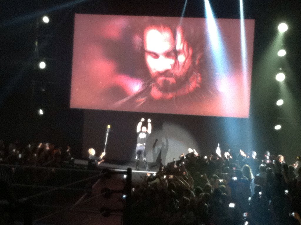 Monick_D's tweet photo. THIS IS AWESOME !!! @WWEBrayWyatt @SamoaJoe @WWERollins @WWERomanReigns #WWELille @AB1TV @LaChaineRTL9 https://t.co/3lNbnNfNJf