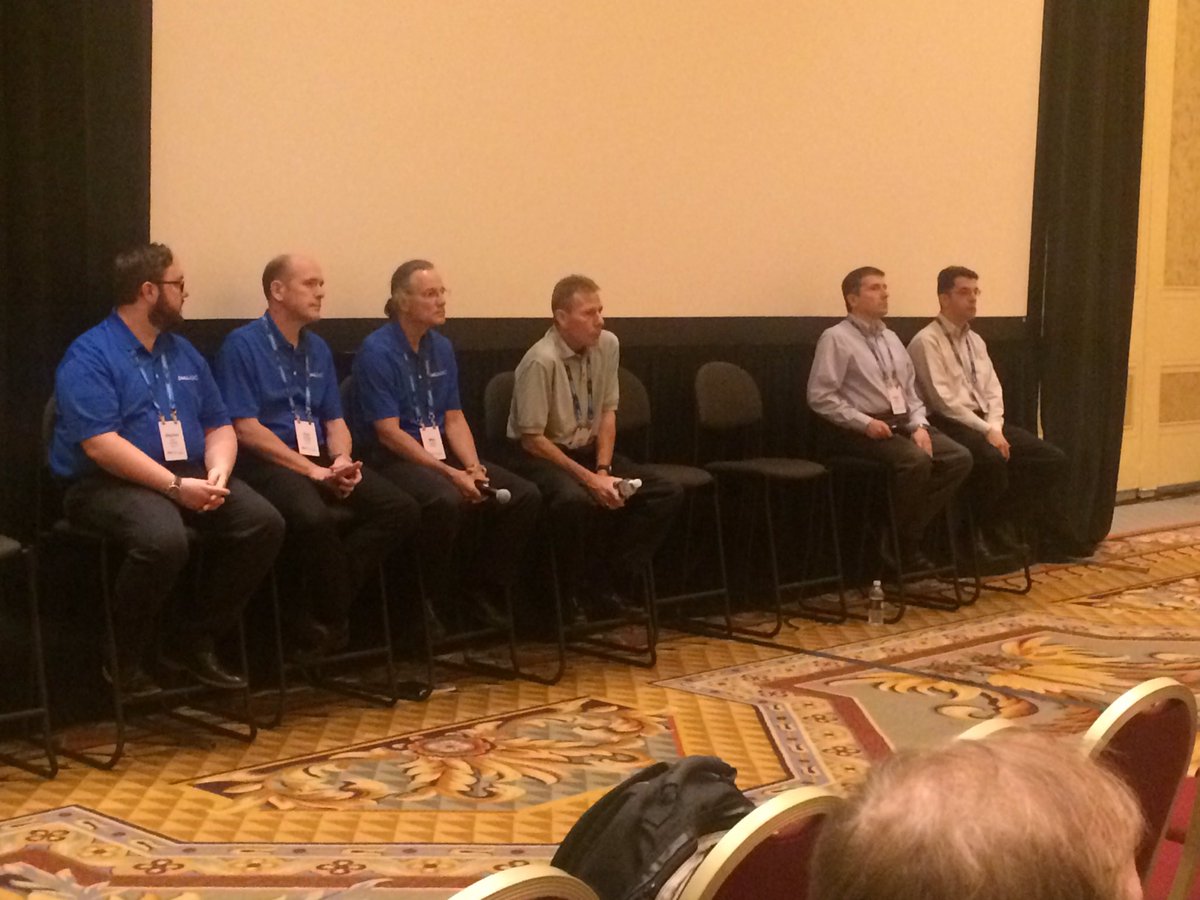 kewittmer's tweet photo. VMAX expert panel at #DellEmcWorld2017.  Some of our wicked smart engineering leaders and technologists.  #VMAXAllFlash https://t.co/i6dKCQRP0O