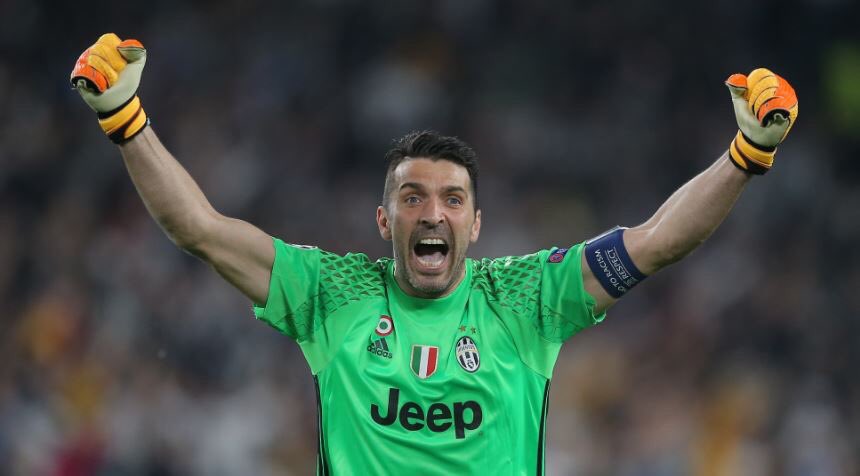 RT if you want him to finally get his hands on that Champions League trophy!