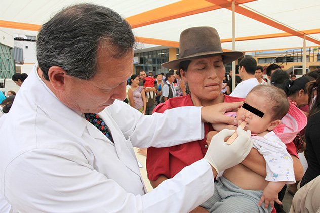 Minsa_Peru's tweet photo. Hospital San Bartolomé operará gratis a niños con #LabioFisurado y paladar hendido • https://t.co/2P1qNs4l3v #MinsaEnAcción https://t.co/IRdDu7SuU8