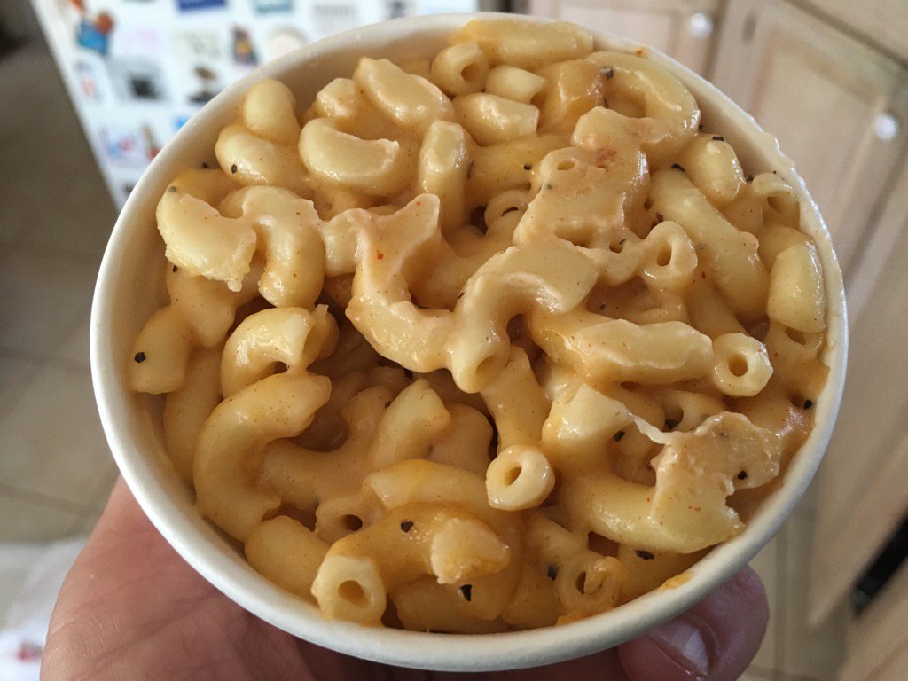 petegenovese's tweet image. Barbecue Rule #2: If your macncheese tastes like it came from a box, I don't want it. I can do the box thing at home