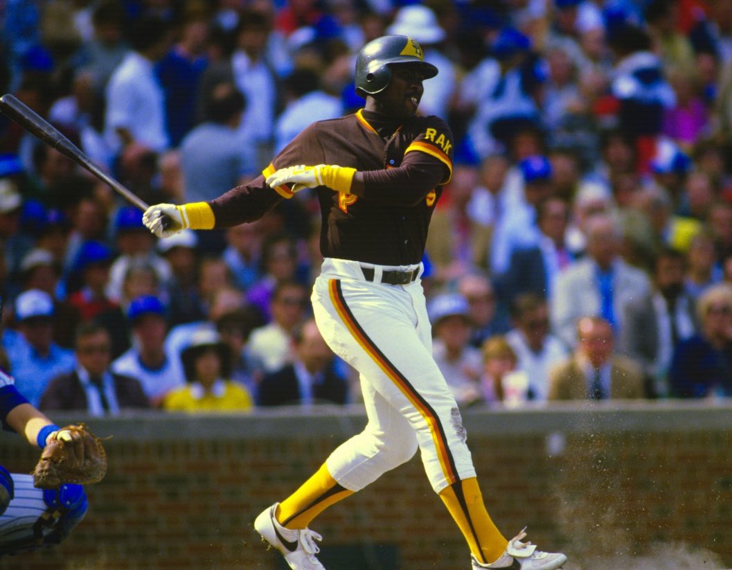 Happy 57th birthday to one of the best hitters ever & Hall of Famer Tony Gwynn Sr. REST IN PEACE !     