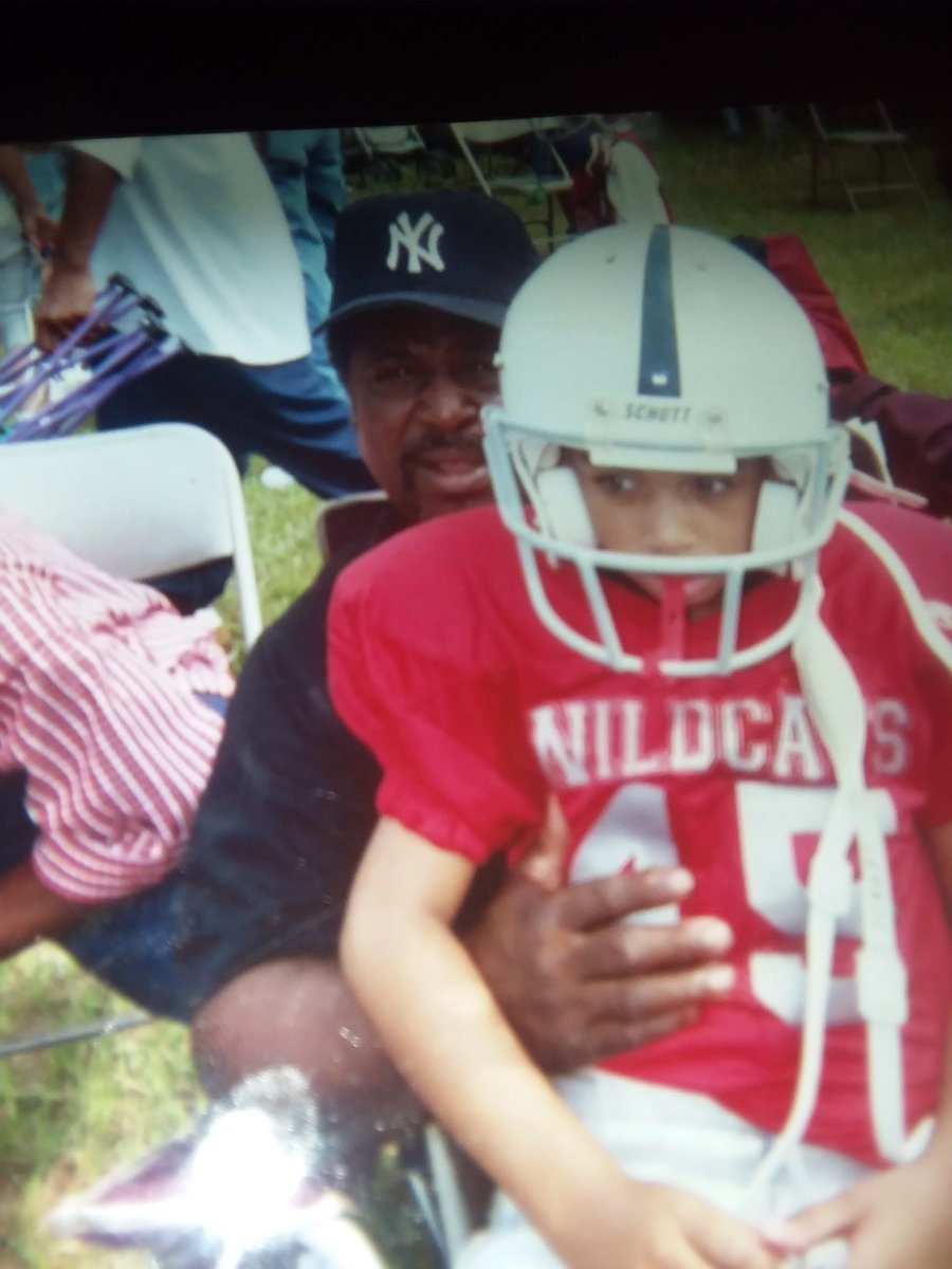 TinoTooMuxh's tweet photo. Never Forget The Times #LifeSoShort 💔 https://t.co/K5GSOHoZl1