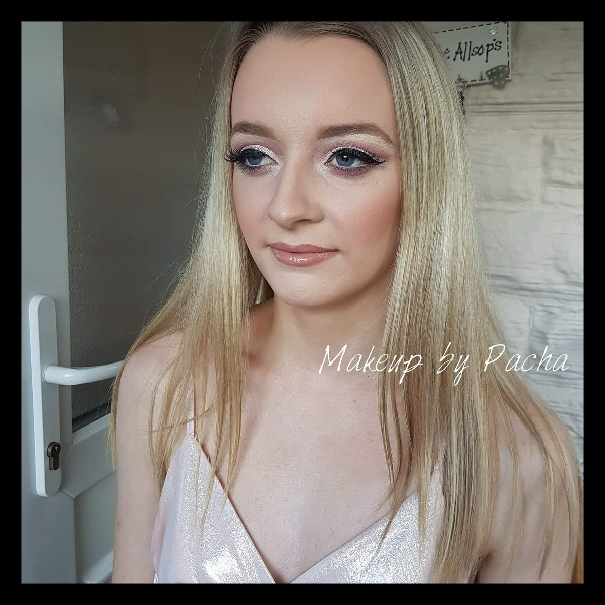 makeupbypacha's tweet photo. Prom makeup!! #makeupbypacha #sheffieldmakeupartist #sheffieldprom #sheffieldissuper https://t.co/rKL336hPBo