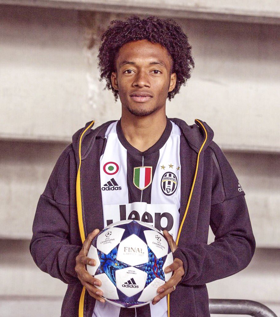 Cuadrado's tweet photo. Un día lo soñé, hoy es una realidad solo queda decir gracias señor JESUS otro sueño hecho realidad toda la gloria y honra para ti #itstime 🏁 https://t.co/DN61hxkHu6