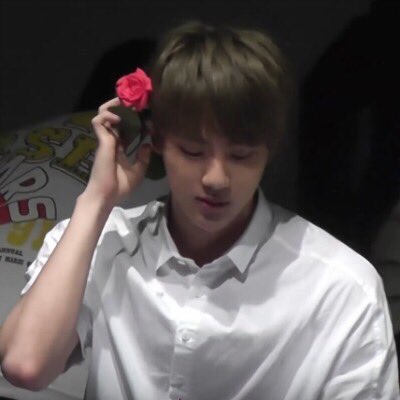 seokvisual's tweet image. he's so cute