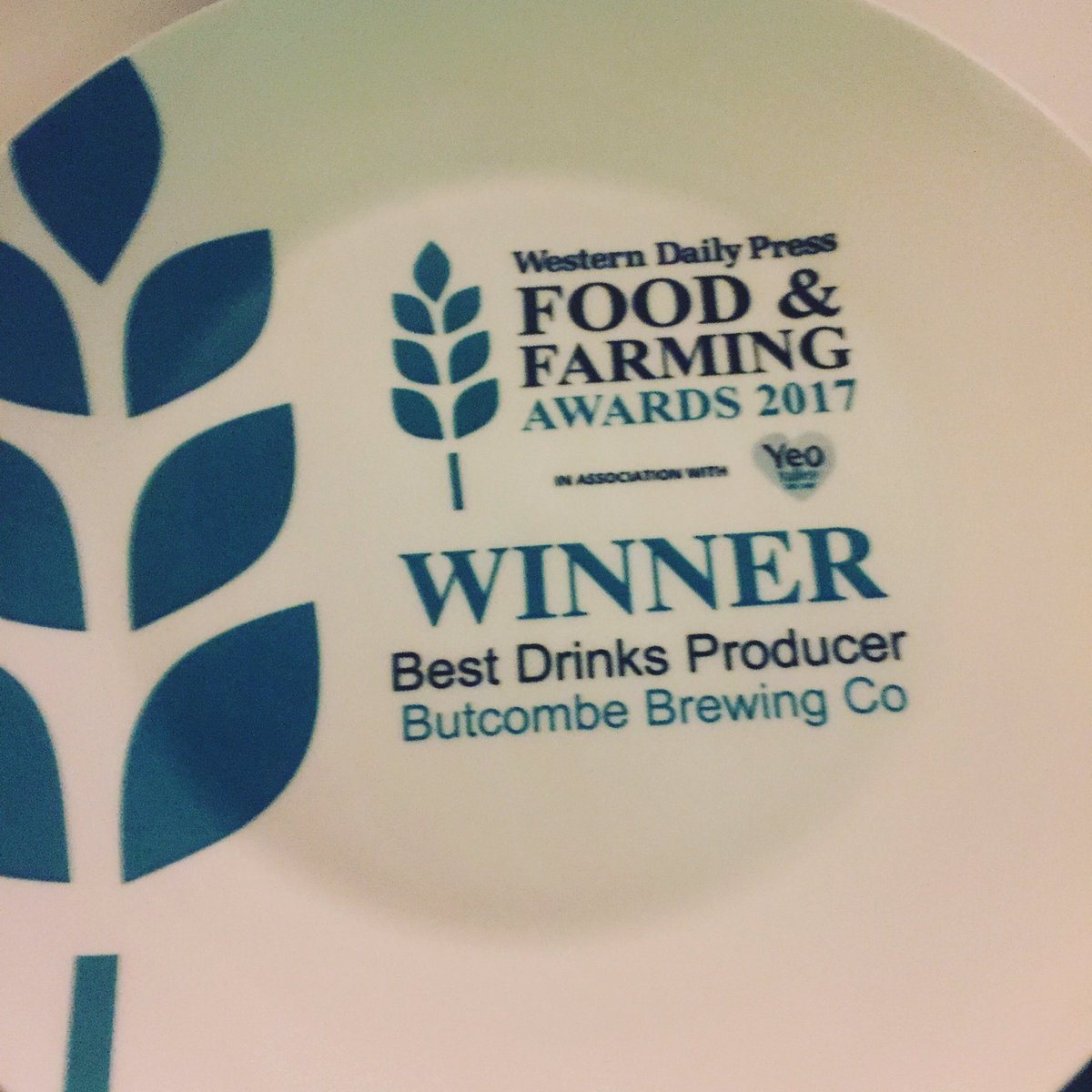 ButcombeBrewery's tweet image. We've only gone and won!!! #WDPFFAwards Best drinks Producer!! Well done to the other nominees @thatchers_cider  and @StroudBrewery