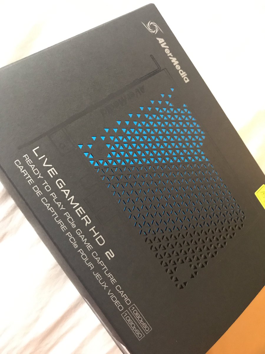 TiinyTriix's tweet photo. Finally a capture card that works! @AVerMediaGaming > @elgatogaming . #TeamAVer https://t.co/HLEna7qmoK