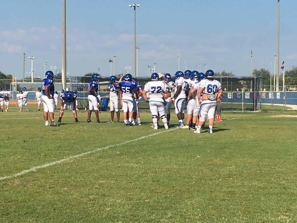 CoachPasquale's tweet photo. Appreciate @BCCougarsFB for having @keiserfootball at practice today! #PhysicalPractice #FlyH18H #SeahawkFast🦅💨 https://t.co/IvEqh0VCXj