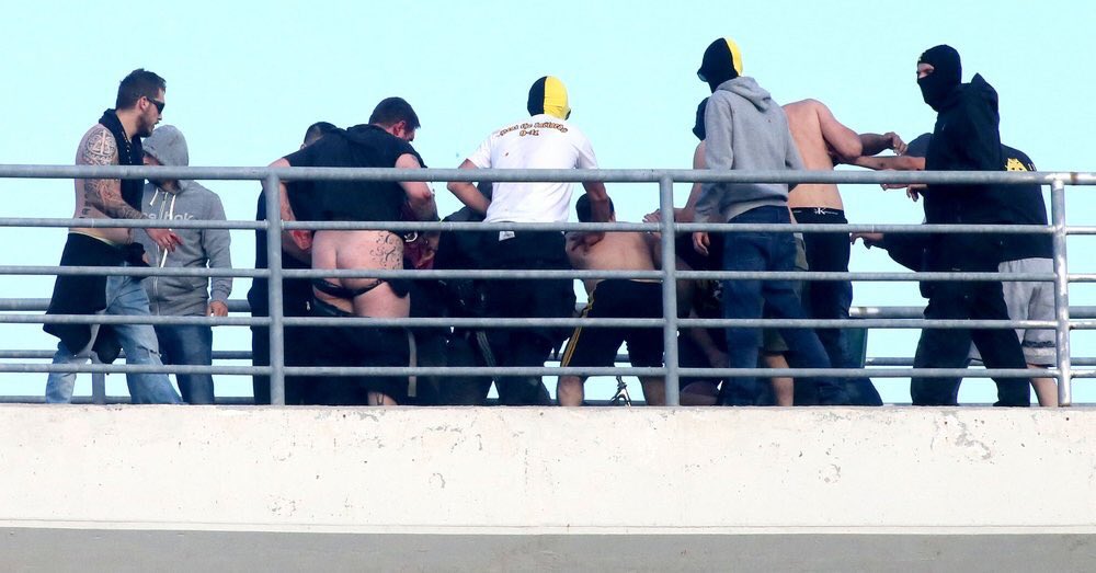 LitsaXarou's tweet image. Για το ποδόσφαιρο που ειναι άθλημα της βίας &amp;amp; του κωλου @atsipras &amp;amp; @kmitsotakis γράφουν tweets αλλα για την #eurovision του πολιτισμού οχι.