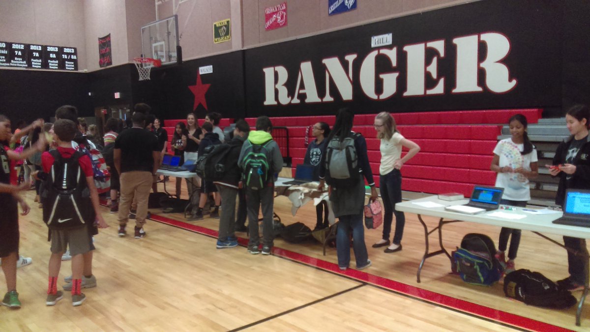 meg_dougherty's tweet image. Awesome #inquiryproject at @DeerparkMS with @MsEissler! Students did amazing answering the question #WhatIf in US history.