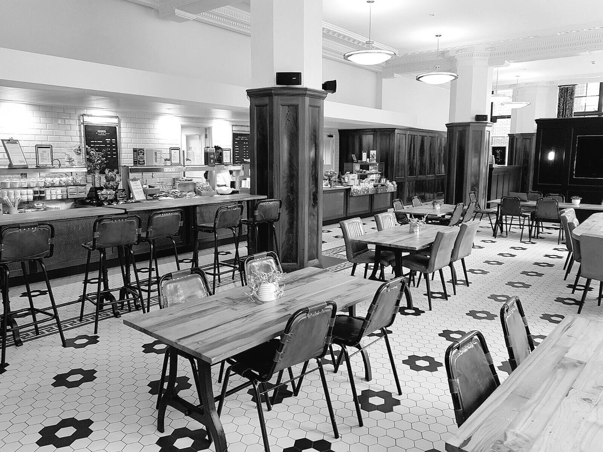 KarolineIKP's tweet photo. #Marketing-tour #baxterstorey #KitchenOn4 #CreativeTeam getting inspired by #AwesomePeople & #AmazingPlaces #BramwellTeam #WalkerTeam https://t.co/l0UkzPwyvz
