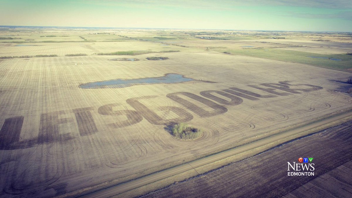 ctvedmonton's tweet photo. Check out this fine field work south of Vermilion. Kyle makes it clear he wants the #Oilers to take home the #StanleyCup. #LetsGoOilers #yeg https://t.co/wI7vqOzYCI