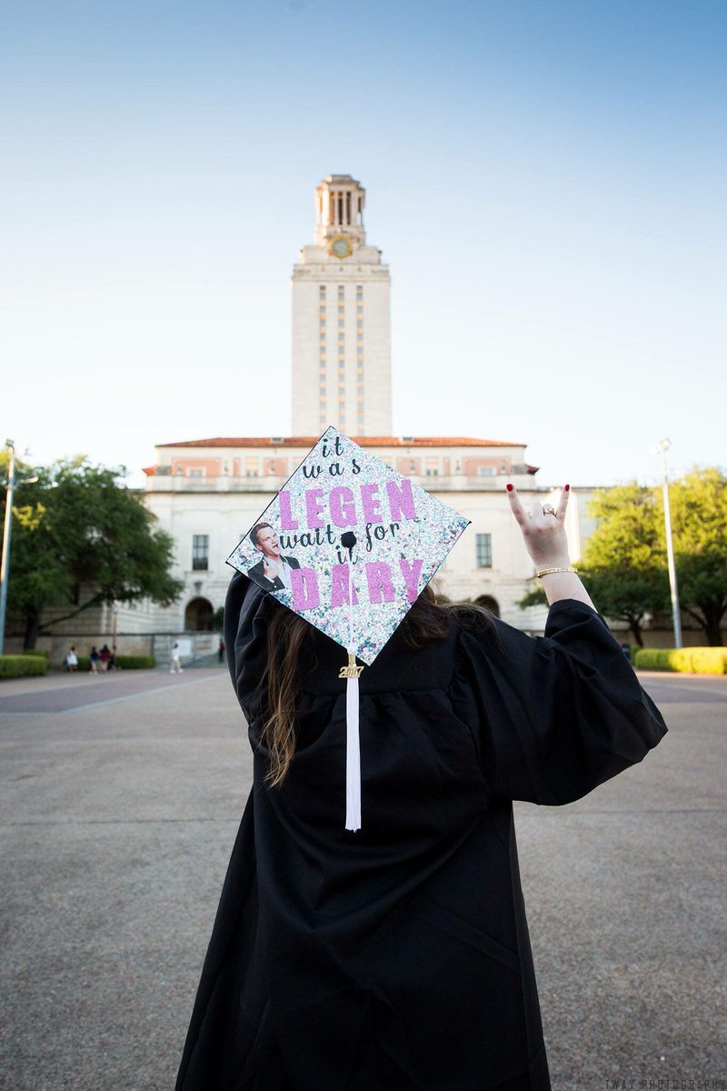 Mack_Attack_23's tweet photo. It was LEGEN...wait for it...DARY! Very proud of how my cap turned out! See you at graduation @ActuallyNPH #GraduationSuitUp! https://t.co/g94PUNjKfE