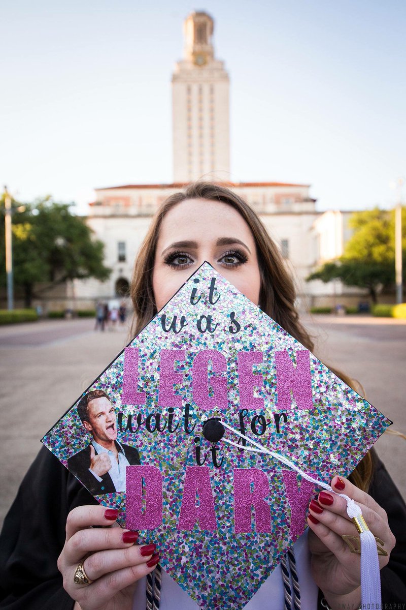 Mack_Attack_23's tweet photo. It was LEGEN...wait for it...DARY! Very proud of how my cap turned out! See you at graduation @ActuallyNPH #GraduationSuitUp! https://t.co/g94PUNjKfE