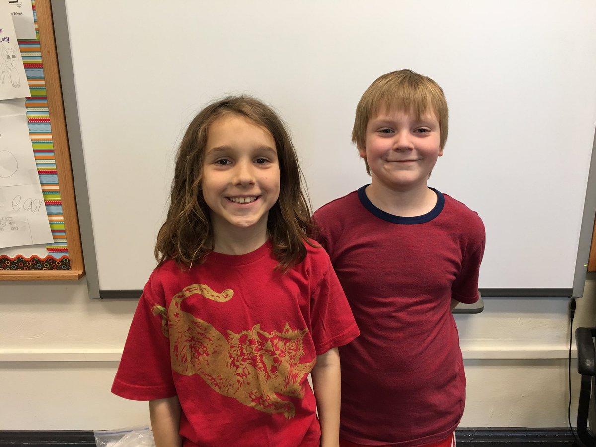 MrsCSeek__Grant's tweet photo. Twin day! We had a room full of Harry Potters! #lightningscar @LEEexplorers https://t.co/nA41gMI1qv