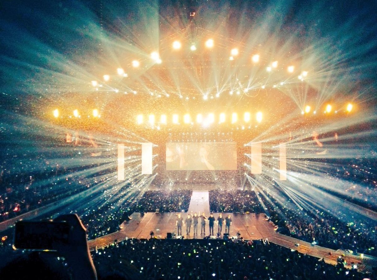 goldmaknae_'s tweet photo. RT if you want @BTS_twt performance on @BBMAs! Remembering that they will... https://t.co/bmybxMLh1E by #wtf_bangtan via @c0nvey https://t.co/HcrjyJkqDl