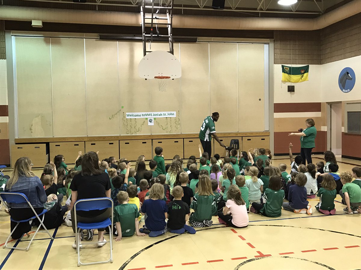 manor_valley's tweet photo. Our Gr. 1's had @sskroughriders Josiah St. John visit VMS today. Congrats to Miss. Fehr's class for being a Rider Reading Month classroom! https://t.co/wQDai0bF3t