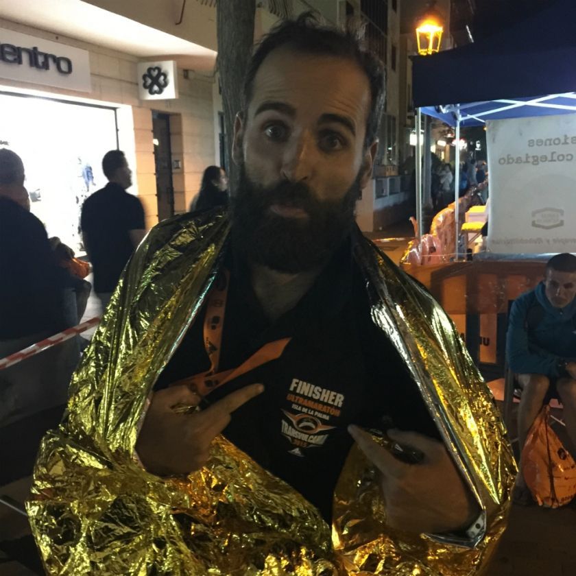 runnea_com's tweet photo. Conoce a Lucas Locura ;)  Nuevo #blog en Runnea https://t.co/U3rUlpv4w2 @alma_cupcakes @lucasheras #running https://t.co/50btWZoxHI