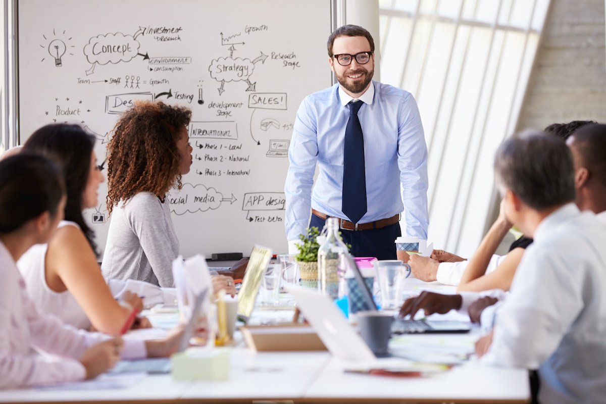 Becoming a 1st time manager can be scary! Here's what to do to ensure a smooth transition https://t.co/fwhBH8ETQv #career #promotion https://t.co/kXFJg5Onwk