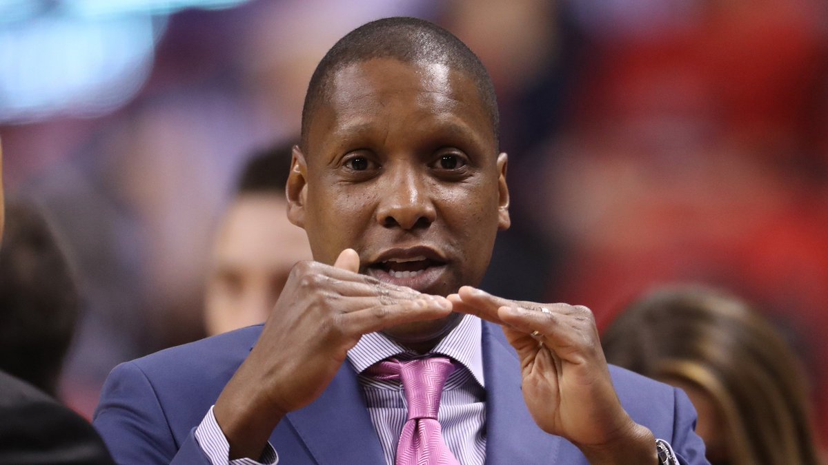 titrespresse's tweet image. (Radio-Canada) #Injecter une nouvelle culture dans l'équipe, croit le #DG des Raptors :.. titrespresse.com/38226171612/dg…