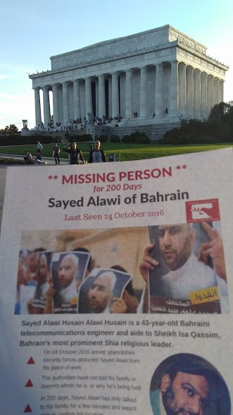 ADHRB's tweet photo. In front of the #Lincoln Memorial, on the 200th day of #SayedAlawi's #disappearance in #Bahrain. @ADHRB wants to know #WhereIsSayedAlawi? https://t.co/DdIITbUsAH