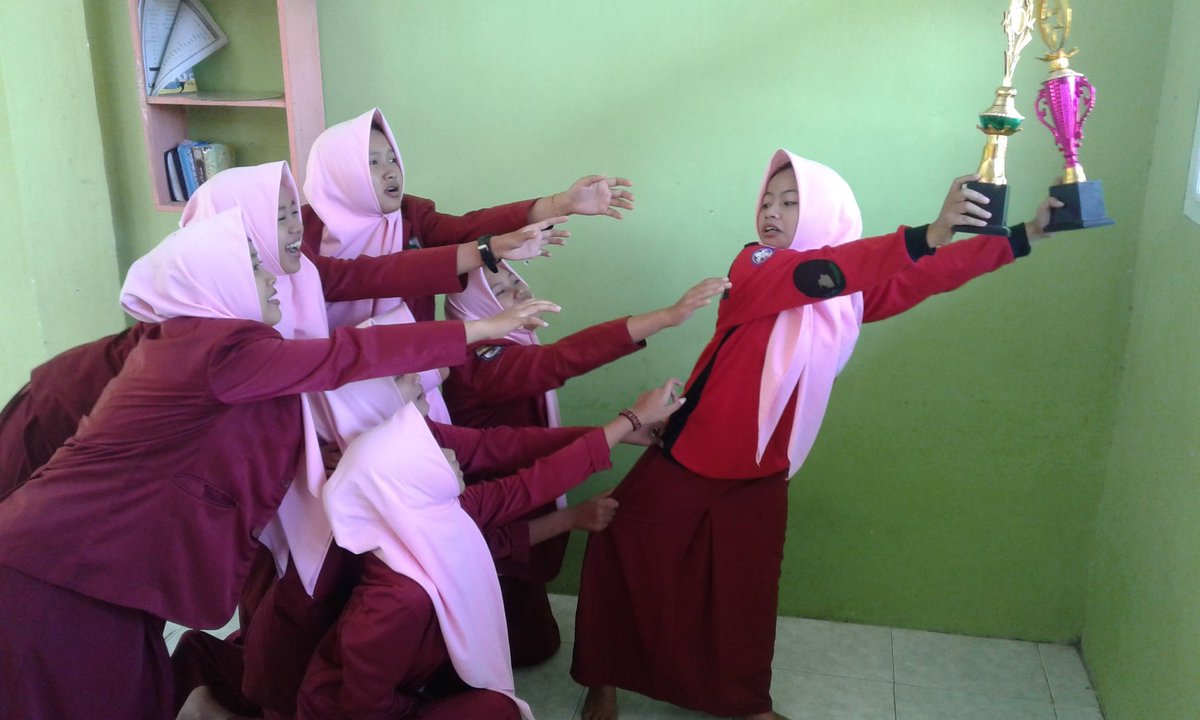 57_naa's tweet photo. @Trans7OnTheSpot #OTS7DISEKOLAH
#OTSTrans7 https://t.co/72t5WkN6Yn