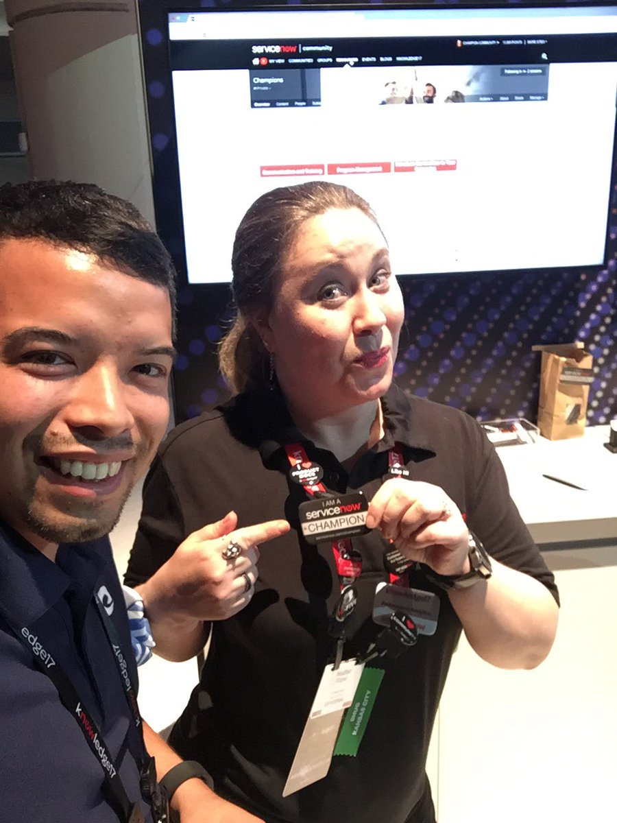 RubenRico19's tweet photo. Champion ✔️Heather filled my head with #knowledge I didn't know that content was available! #Know17Games https://t.co/n16FK0tfCg