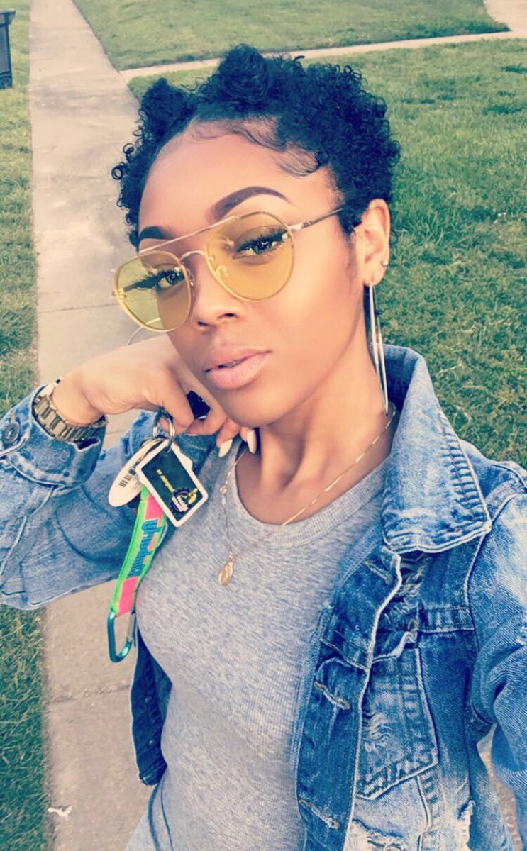 keciarah's tweet photo. oh. https://t.co/oDtMZnZ4LE