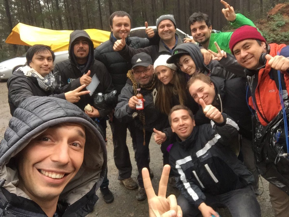 NicoIgnacio146's tweet photo. #RallyMobil @RallyMobilChile @RodrigoGallina #Rallymobil2017 #Lluvia #Mojadoshastalos :) #Concepción https://t.co/PeJRDK70vC