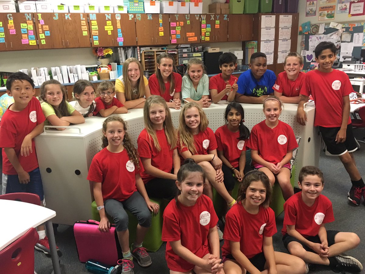 MissSalmonUP's tweet photo. Last Stuco meeting of the year 😢 going to miss this crazy bunch! #lakeside1617 https://t.co/cQfft9uKtf