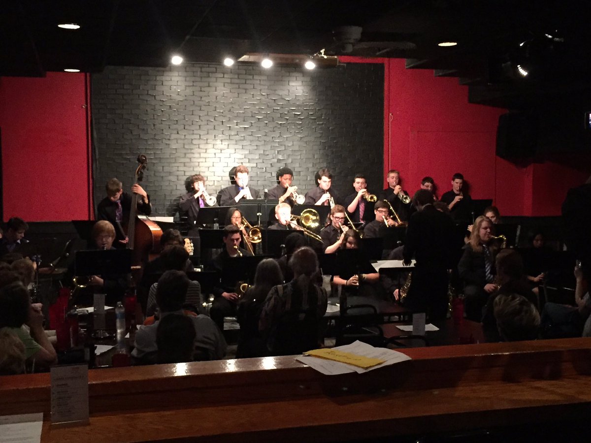 dr_tclements's tweet photo. @atherton_high jazz! Awesome @MsSchneider018 @729misteregs @henning789 @TiaHumphrey11 @rioatherton @DaveMan20018 @lindseycalope @M1cr0Man1a https://t.co/XDfC3VbJye