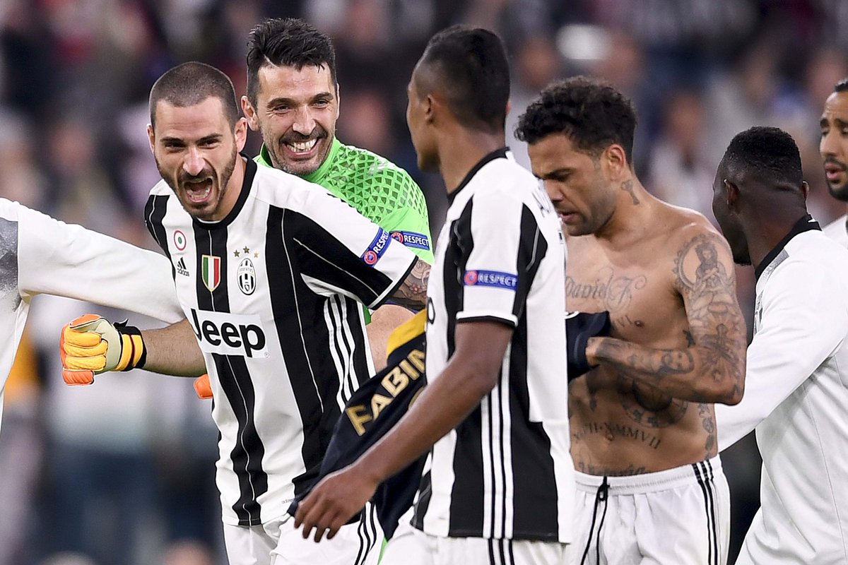juventusfcen's tweet photo. What it looks like to reach a @ChampionsLeague final πππ
πΈπΈ π https://t.co/qjrT98VqkS βͺοΈβ«οΈ #ItsTime #JuveASM https://t.co/GrGCH2DMwp